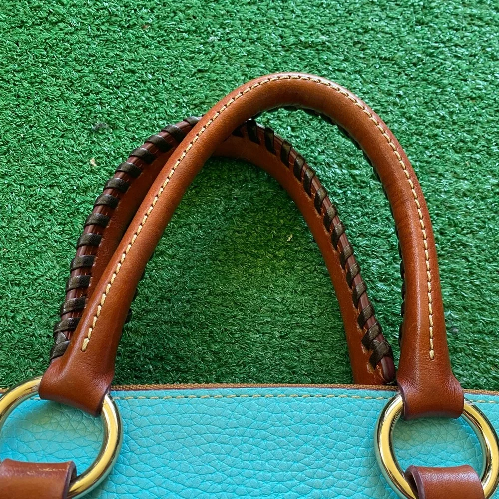 Final Price!!Beautiful Dooney & Bourke Purse - Picture 14 of 17